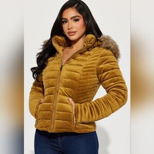 TODAY ONLY PRICE WILL GO BACK UP!Women's Velvet Hooded Puffer Jacket Gold XL